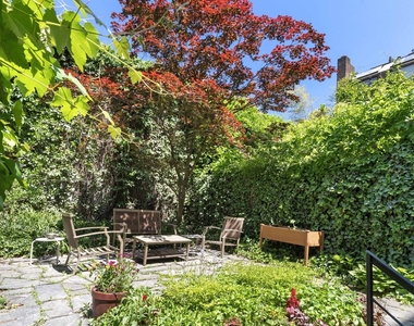 71 Horatio Street - Photo Thumbnail 9