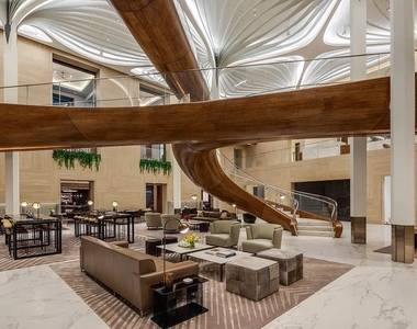 30 Riverside Boulevard - Photo Thumbnail 17