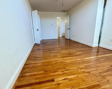 302 N Cameron Street - Photo Thumbnail 14