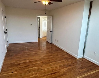302 N Cameron Street - Photo Thumbnail 11