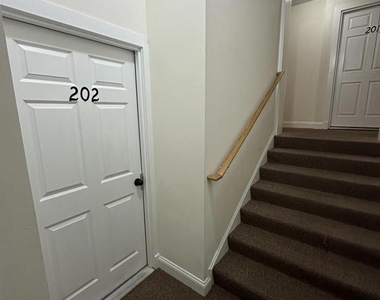 302 N Cameron Street - Photo Thumbnail 21
