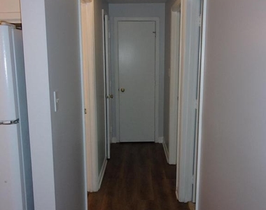 100 Chesterfield Lane - Photo Thumbnail 8