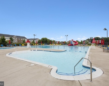 216 Apricot Street - Photo Thumbnail 33