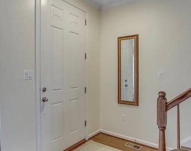 216 Apricot Street - Photo Thumbnail 29