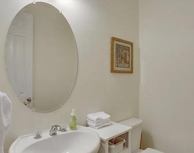 216 Apricot Street - Photo Thumbnail 12