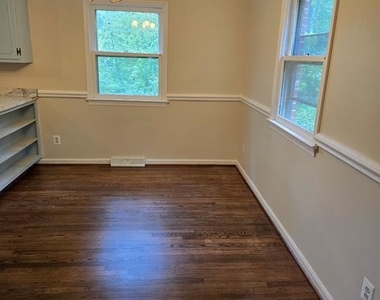 439 Ridgemore - Photo Thumbnail 3