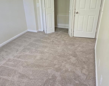 439 Ridgemore - Photo Thumbnail 11