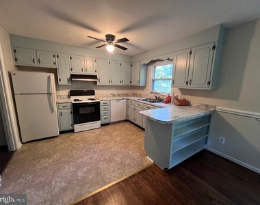 439 Ridgemore - Photo Thumbnail 6