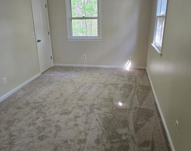 439 Ridgemore - Photo Thumbnail 13