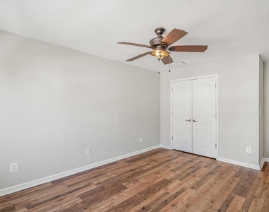 4888 Dane Ridge Circle - Photo Thumbnail 10