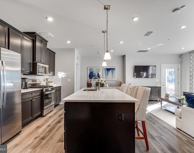 46320 Mount Milstead Terrace - Photo Thumbnail 6