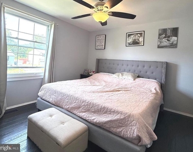 4743 Pomegranate Court - Photo Thumbnail 5