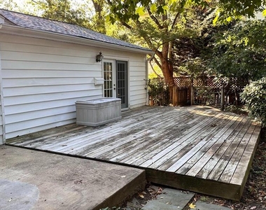 8334 Idylwood Road - Photo Thumbnail 6