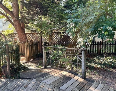 8334 Idylwood Road - Photo Thumbnail 3