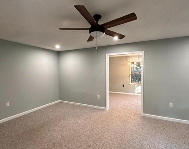 8334 Idylwood Road - Photo Thumbnail 23