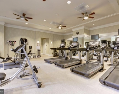 8220 Crestwood Heights Drive - Photo Thumbnail 23