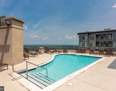 8220 Crestwood Heights Drive - Photo Thumbnail 26