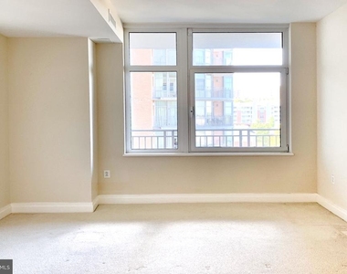 8220 Crestwood Heights Drive - Photo Thumbnail 15