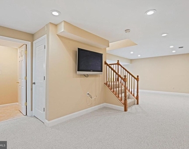 11919 Latigo Lane - Photo Thumbnail 27
