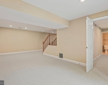 11919 Latigo Lane - Photo Thumbnail 28