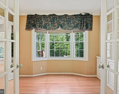 11919 Latigo Lane - Photo Thumbnail 10