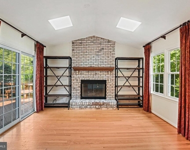 11919 Latigo Lane - Photo Thumbnail 8