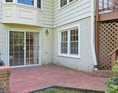 11919 Latigo Lane - Photo Thumbnail 40