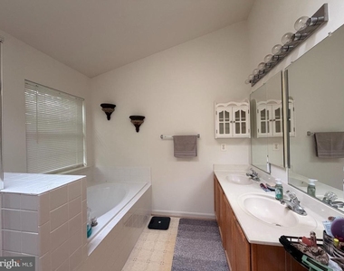 4663 Flatlick Branch Drive - Photo Thumbnail 12