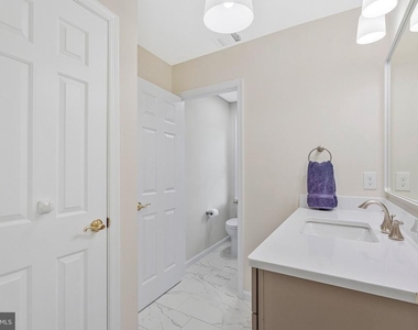 10034 Scenic View Terrace - Photo Thumbnail 33