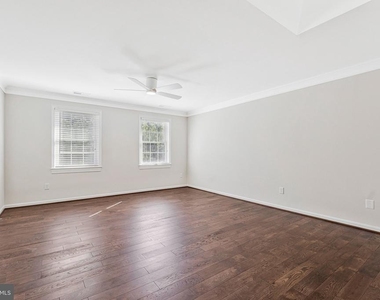 10034 Scenic View Terrace - Photo Thumbnail 25