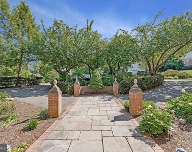 10034 Scenic View Terrace - Photo Thumbnail 3