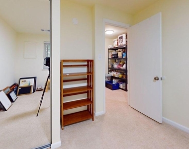 6077 Hollow Knoll Court - Photo Thumbnail 16