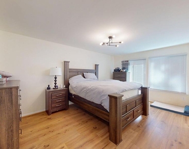 6077 Hollow Knoll Court - Photo Thumbnail 10