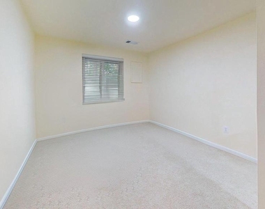 6077 Hollow Knoll Court - Photo Thumbnail 20