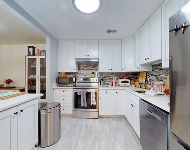 6077 Hollow Knoll Court - Photo Thumbnail 7