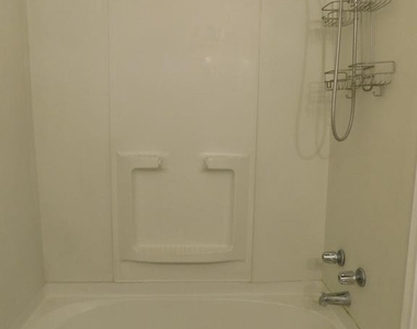 230 Waterford Lane - Photo Thumbnail 13