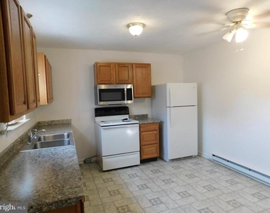 230 Waterford Lane - Photo Thumbnail 4