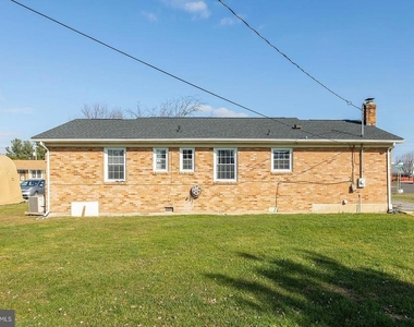 120 Meadowlark Lane - Photo Thumbnail 32