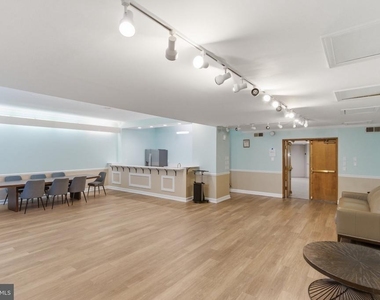 5340 Holmes Run Parkway - Photo Thumbnail 25