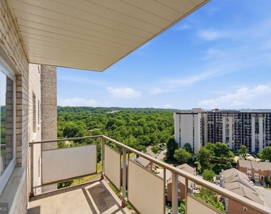 5340 Holmes Run Parkway - Photo Thumbnail 12