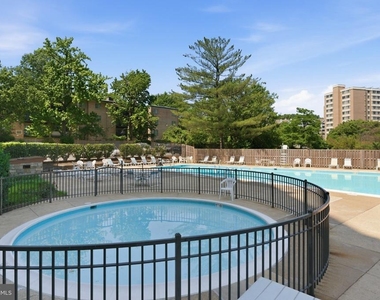 5340 Holmes Run Parkway - Photo Thumbnail 22