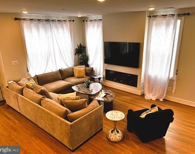 4989 Eisenhower Avenue - Photo Thumbnail 15