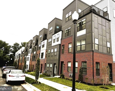 4989 Eisenhower Avenue - Photo Thumbnail 1