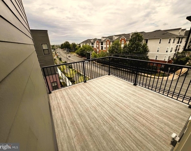 4989 Eisenhower Avenue - Photo Thumbnail 40