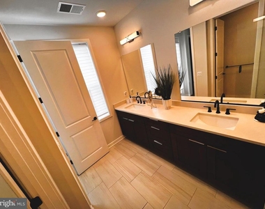 4989 Eisenhower Avenue - Photo Thumbnail 37