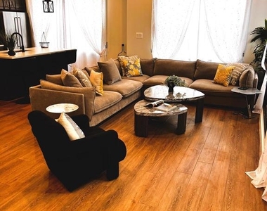 4989 Eisenhower Avenue - Photo Thumbnail 11