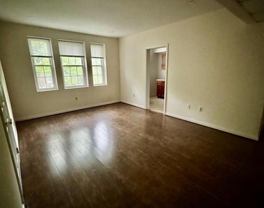 1774 N Troy Street - Photo Thumbnail 4