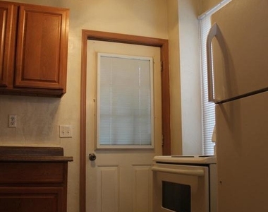 42 Laurel Street - Photo Thumbnail 1