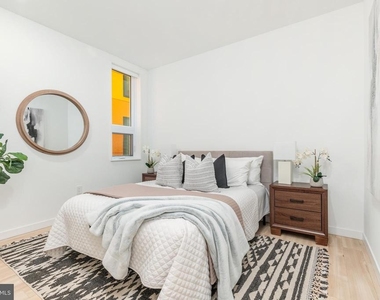 1131 N Front Street - Photo Thumbnail 23
