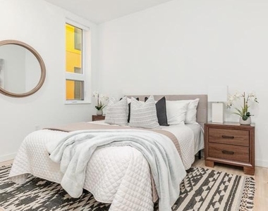 1131 N Front Street - Photo Thumbnail 26